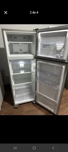 Vendo geladeira Electrolux menos de um ano de uso