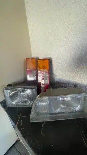 Lote Faróis e lanternas GM Opala e Ford F4000 !!