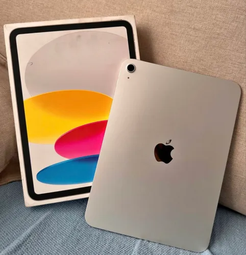 iPad 11 128GB prata novo