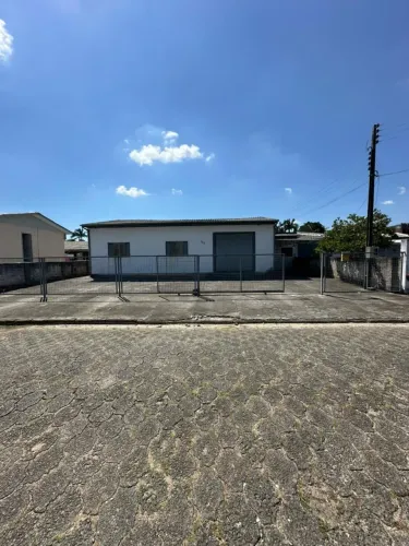 Imóvel para venda possui 250 metros quadrados em Presidente Vargas - Içara - SC