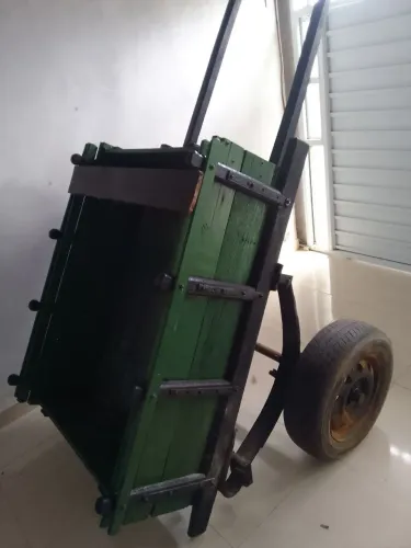 Carroça de tração animal 