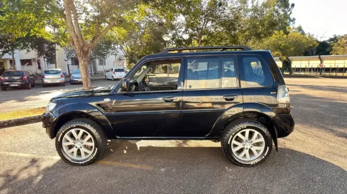 Mitsubishi Pajero TR4 2.0/ 2.0 Flex 16V 4X4 Mec. 2010