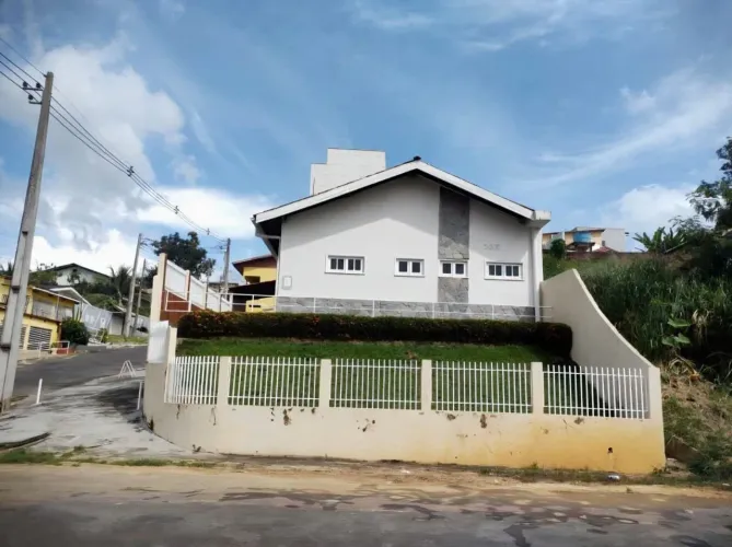 Ponto Comercial para Venda em Cruzeiro do Sul, João Alves, 1 dormitório, 2 banheiros