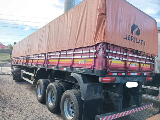 Carreta graneleira Librelato 2021