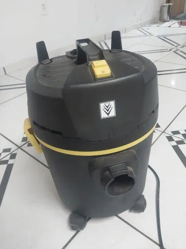 Aspirador de pó e líquidos karcher