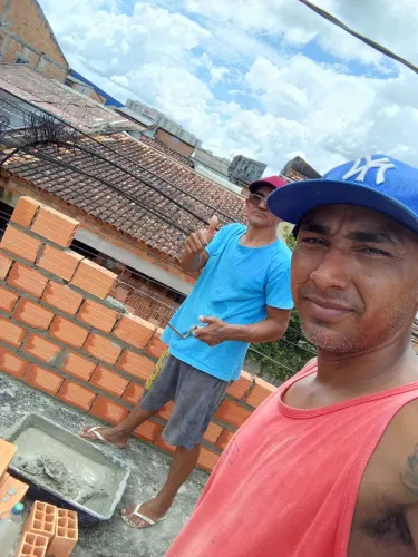 Serviços de pedreiro e acabamentos
