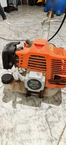 Roçadeira BENETTON 52cc