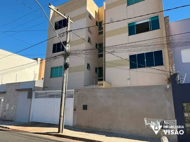 APARTAMENTO À VENDA, 02 QUARTOS, 01 SUÍTE, 01 VAGA, OLINDA - UBERABA/MG