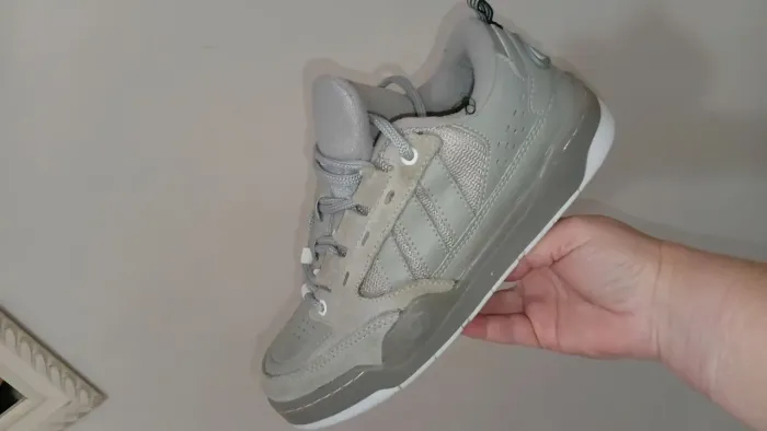 Tenis adidas ad2000
