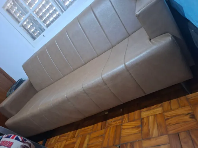 Sofa couro sintético