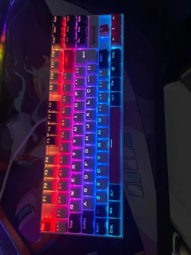 Teclado Mecânico Redragon Kumara K552 - Switch Marrom - Cor Branco/Preto/Vermelho