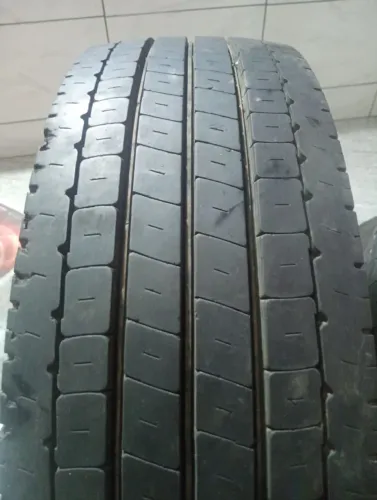 VENDO 4 PNEUS ARO 17 SEMINOVOS.