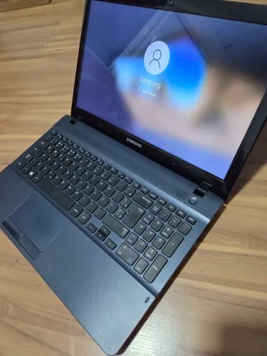 Notebook Gamer Samsung Intel Core I7 8gb SSD 120gb Tela 15.6 Placa de Vídeo Dedicada<br>