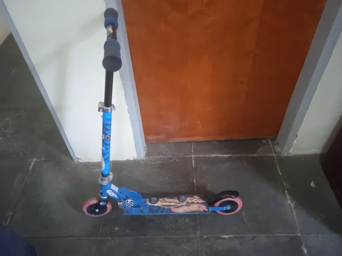 Patinete  Hot Wheels Mais Taco Kipsta Para Vender Hoje !!!