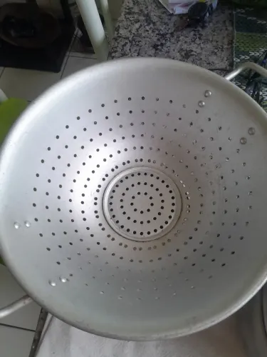 Panela e escoredor macarrão