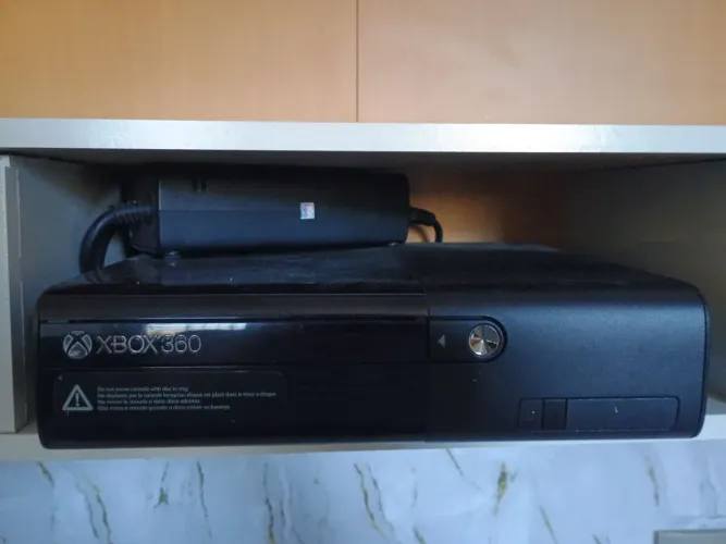 Xbox 360 Super Slim Desbloqueado