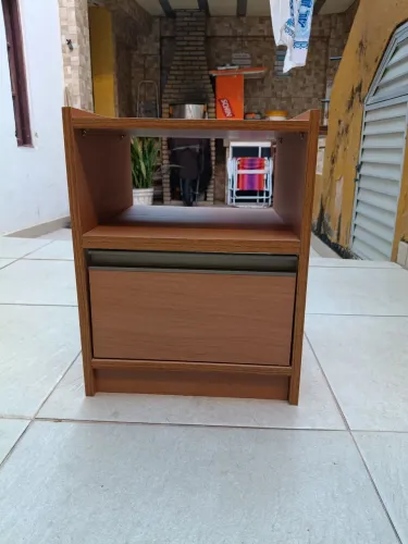 criado mudo de MDF