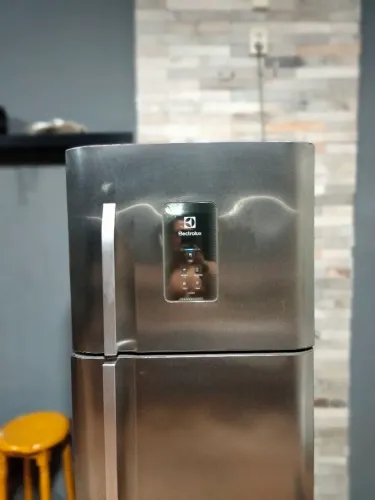 Geladeira Electrolux Frost Free 430 litros.