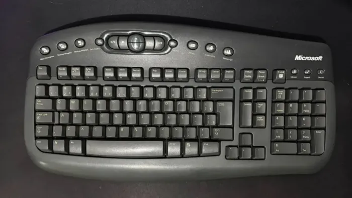 Kit Teclado e Mouse Sem Fio - Microsoft