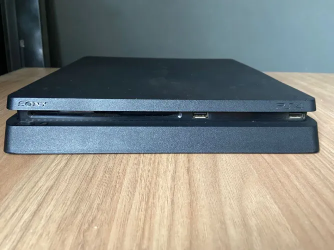 PLAYSTATION 4 SLIM DESBLOQUEADO 500gigas (gold hen) 500GB (GOLDHEN)