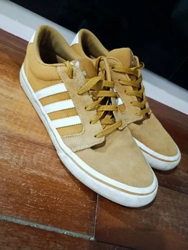 Tênis Adidas Originals Seeley