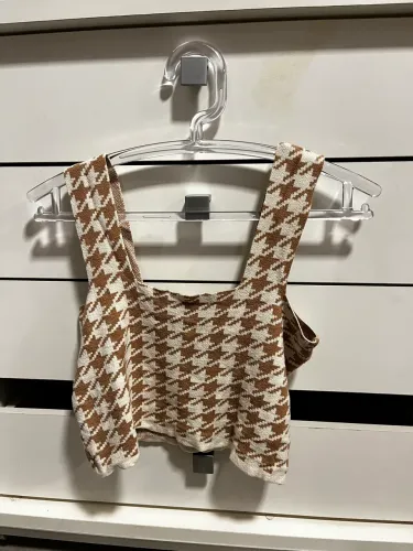 Cropped xadrez estilo Chanel regata