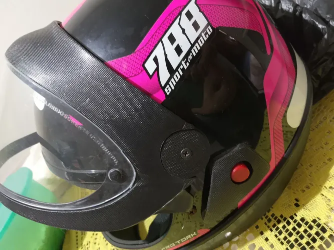 Capacete San Marino tamanho 62