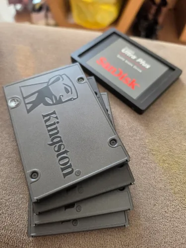 5 SSDs 240GB