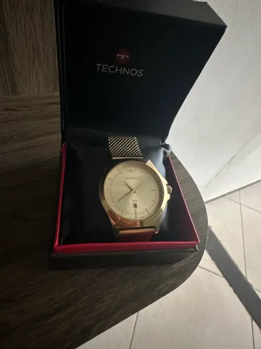 echnos Masculino Steel Dourado, modelo 2115MZB/1D