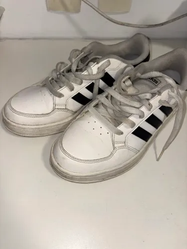 Sapato adidas