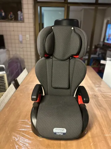Cadeira Para Auto Burigotto Peg-Perego Protege 15-36 Kg Cinza Escuro
