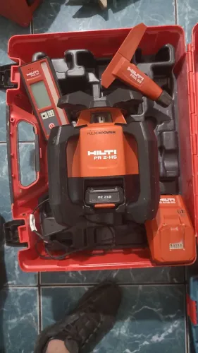 Nível laser rotativo