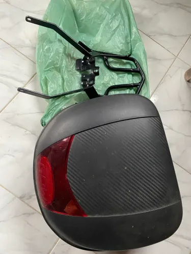 Baú 28l + Bagageiro Suporte Biz
