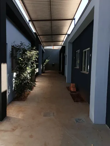 Alugo kitnet mobiliada para rapazes no bairro Pioneiros