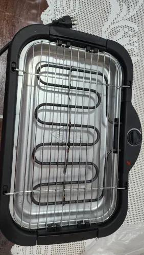 Churrasqueira elétrica Britânia 