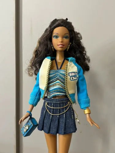 Boneca Tia Diario da Barbie