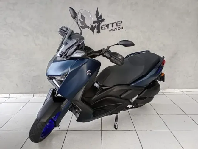 Yamaha Xmax 250 Connected