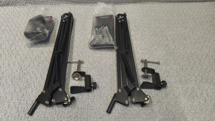 Braço Articulado De Mesa Para Microfone / Celular - Par ou Unidade