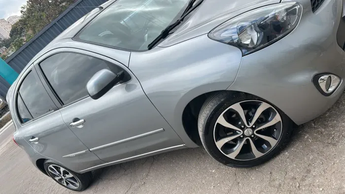 Nissan March SL 1.6 16V Flexstart 5P Mec. 2017