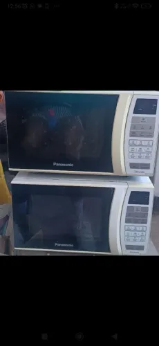 Microondas semi-novos 2 iguais 230,00 cada PANASONIC