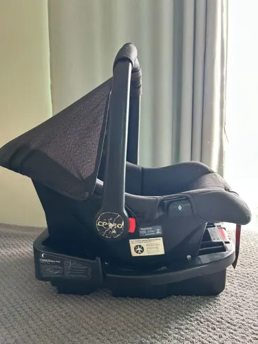 Bebê conforto + base para carro