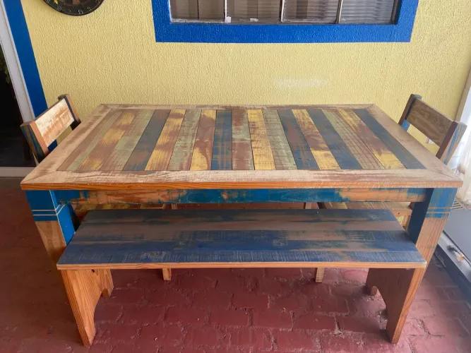 Conjunto Mesa De Jantar Com Cristaleira Madeira Rústica