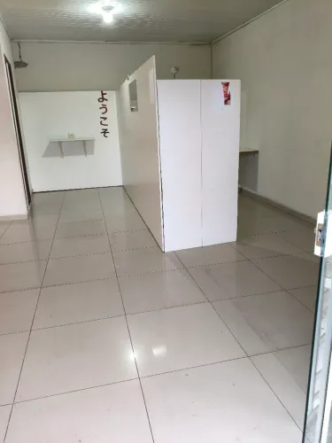 Loja/ sala comercial rua Pedro Gusso em frente ao Neoville 