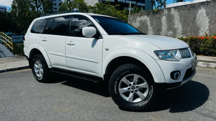 Mitsubishi Pajero Dakar 3.2 4X4 T.i. Dies. 5P Aut. 2013