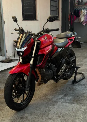 Yamaha FZ25