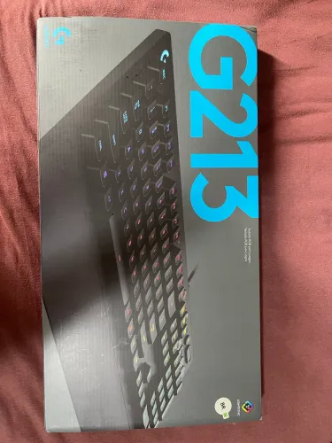 Teclado Logitech G213