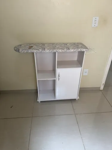 Vende-se uma Mesa de passar Roupas FLORENCE 