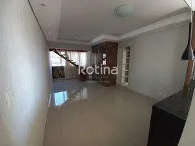 Cobertura para alugar, 3 quartos, Saraiva - Uberlândia/MG - Rotina Imobiliária