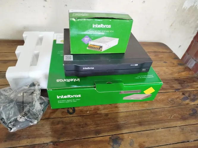 Kit CFTV (DVR Intelbras 16 Canais, HD, Fonte)