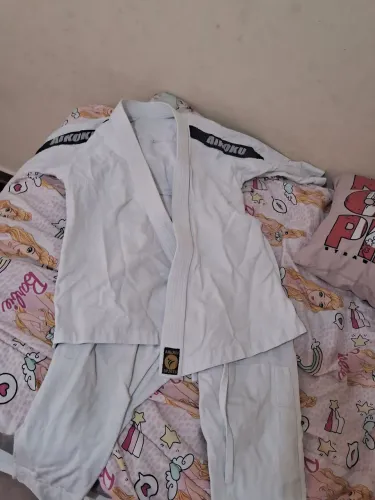 Vendo kimono de karatê 